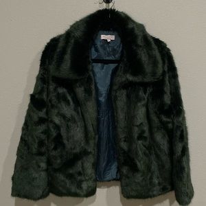 Amy Lynn Cropped green Faux Fur coat